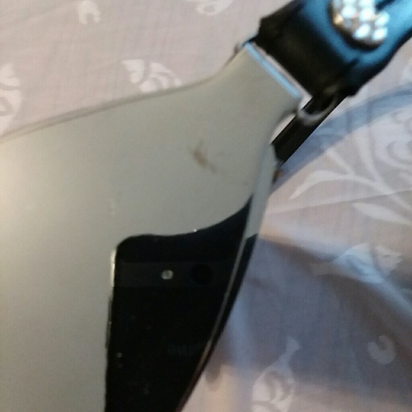 Little Earth Koi Fish license plate purse. - Picture 6 of 8